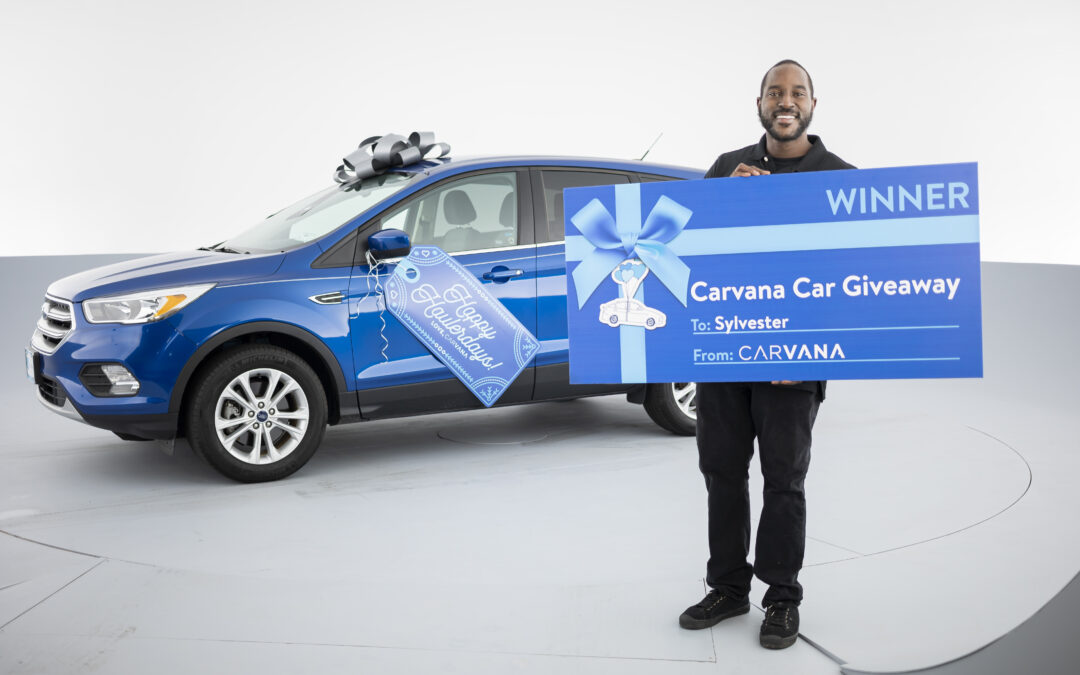 Carvana Welcomes 2021 by Giving Vehicles to 21 Employees