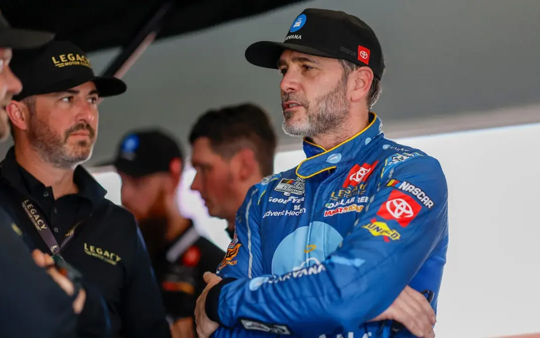 Carvana, Jimmie Johnson Announce Daytona 500 Bid and Paint Scheme